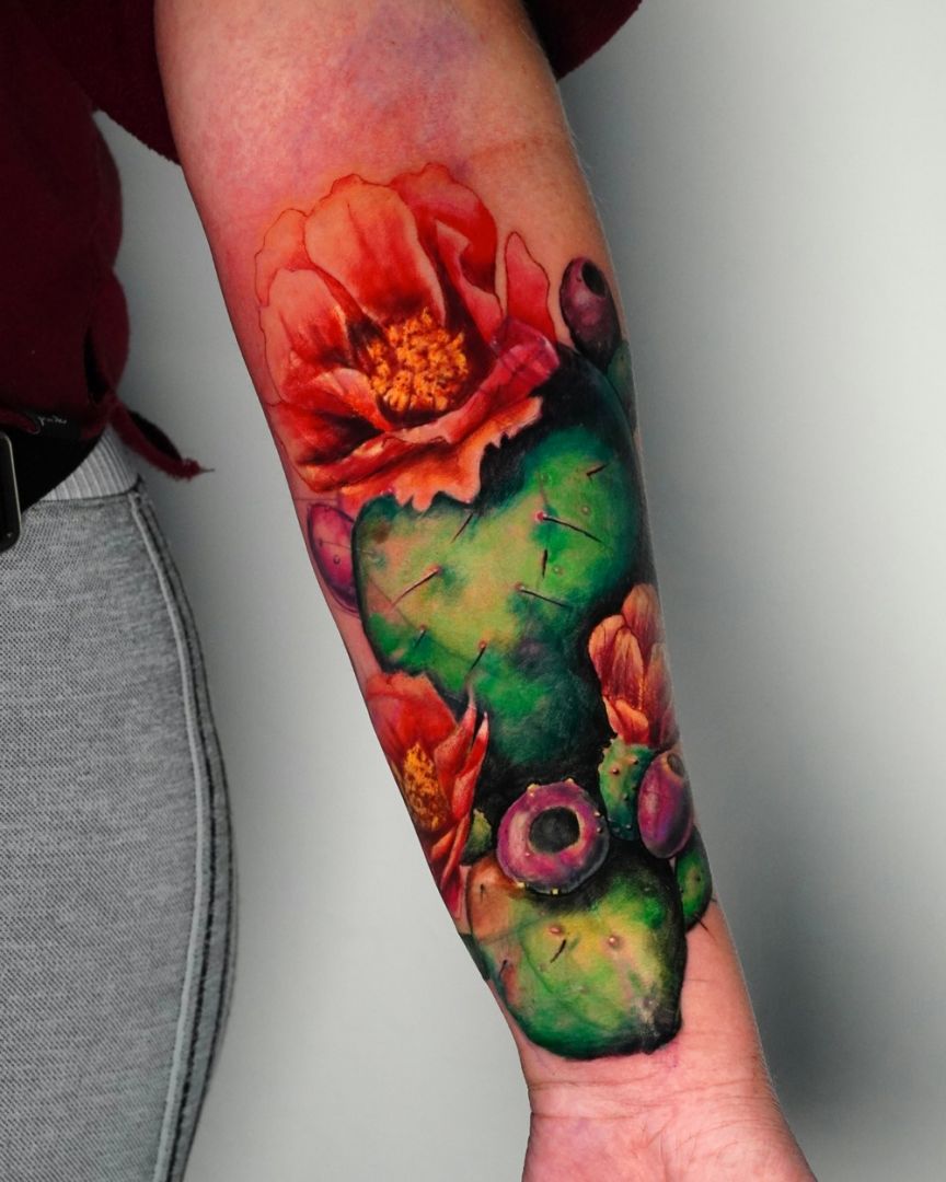 DaVinci Tattoo and Body Piercing - The key to success is hard work,  patience, and dedication! Like the hard work and time CJ spent making this  beautiful key piece! Come in or